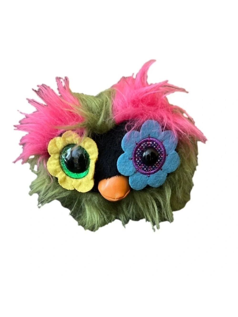 Duck Bill Bag Bae Toy.  Olive green and Pink Bag Bae by Zuru. Age 3+
